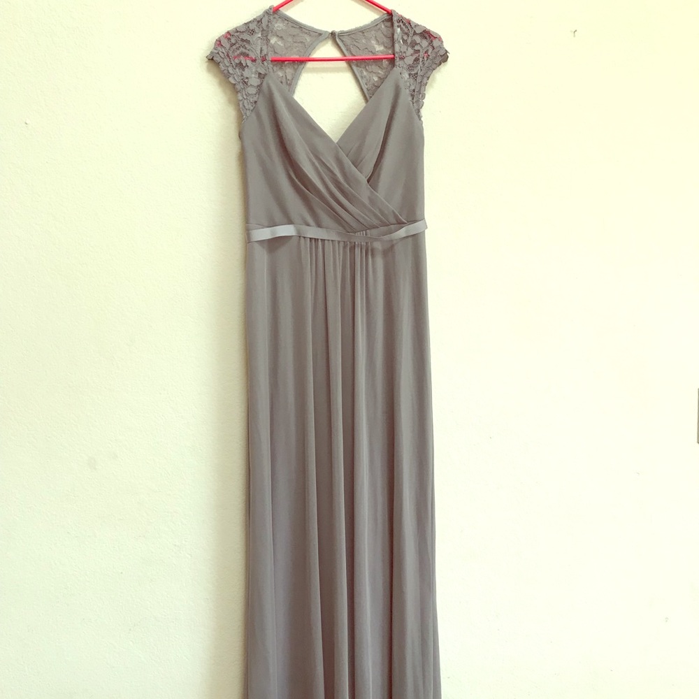 David’s bridal bridesmaid dress w lace cap sleeves